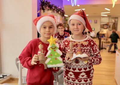 Świąteczne Warsztaty Familijne w SOWA 2025